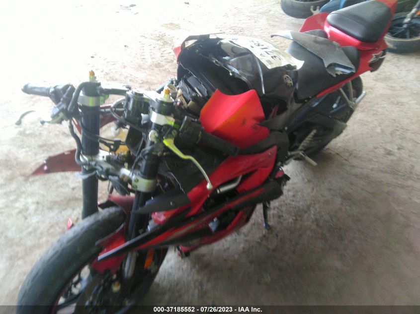 2011 YAMAHA YZFR6 JYARJ16E2BA022071
