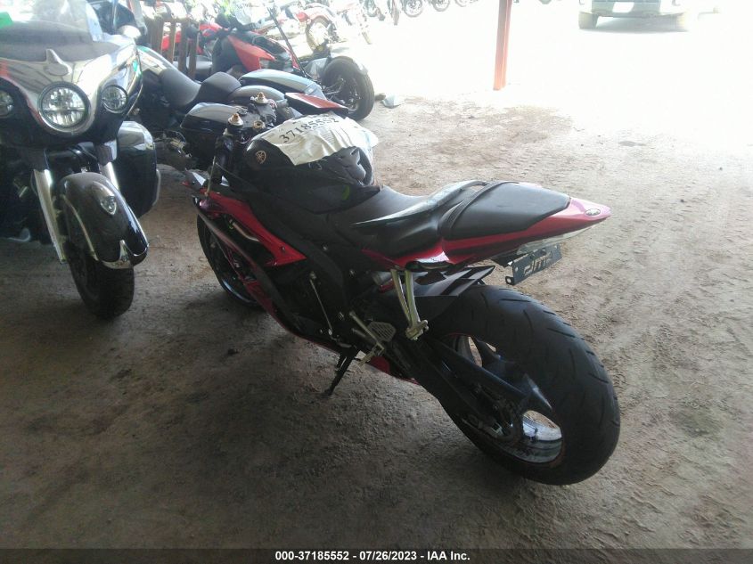 2011 YAMAHA YZFR6 JYARJ16E2BA022071