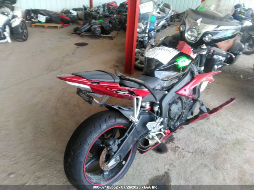 2011 YAMAHA YZFR6 JYARJ16E2BA022071