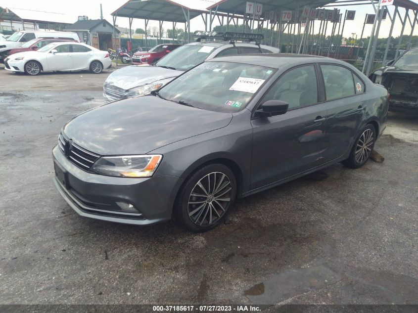 2016 VOLKSWAGEN JETTA SEDAN 1.8T SPORT - 3VWD17AJ0GM298116