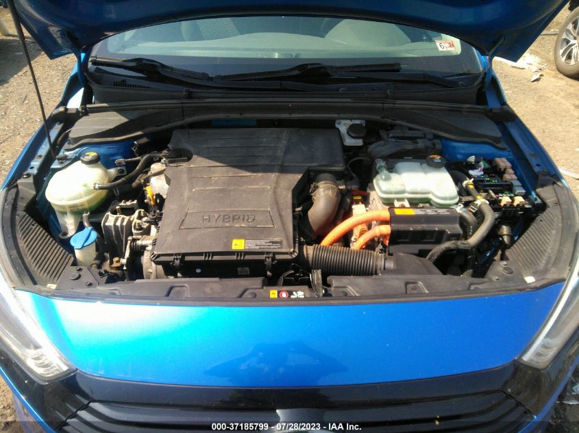 2017 HYUNDAI IONIQ HYBRID BLUE - KMHC65LC8HU024027