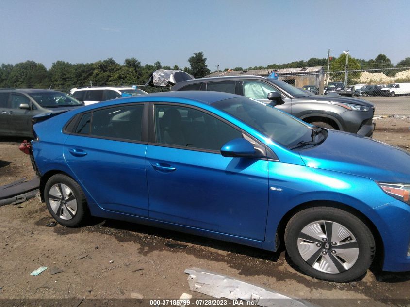 2017 HYUNDAI IONIQ HYBRID BLUE - KMHC65LC8HU024027