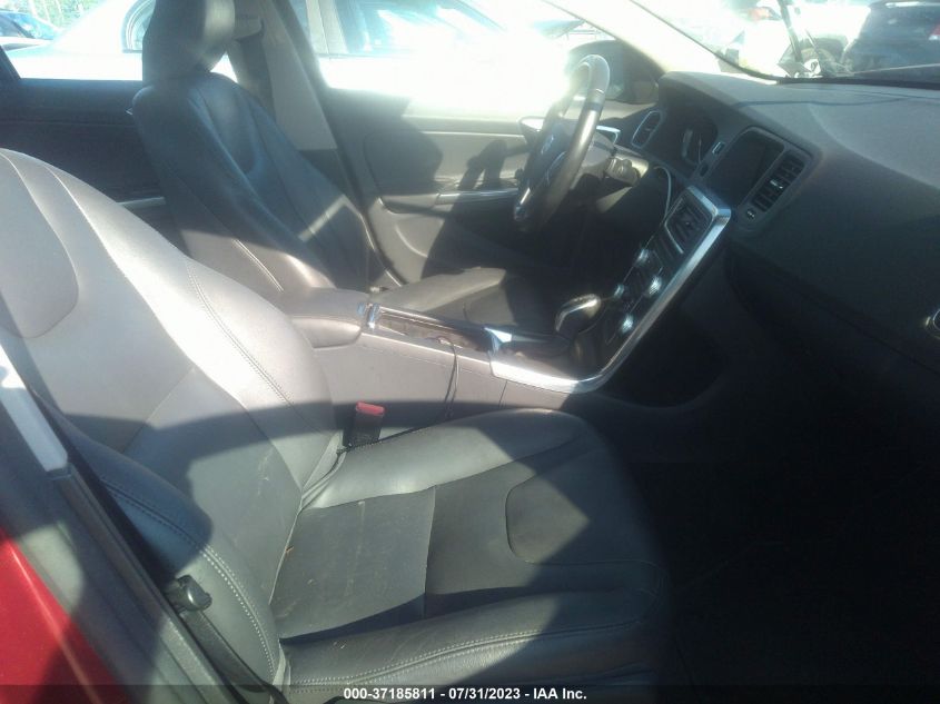 2016 VOLVO S60 T5 DRIVE-E PREMIER - YV126MFK4G2414382