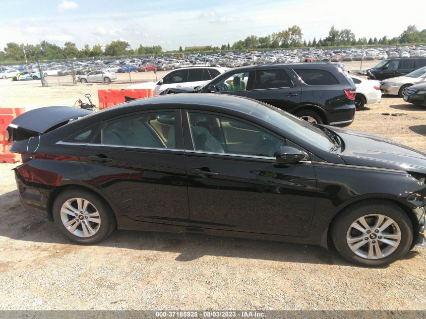 2013 HYUNDAI SONATA GLS - 5NPEB4ACXDH747887