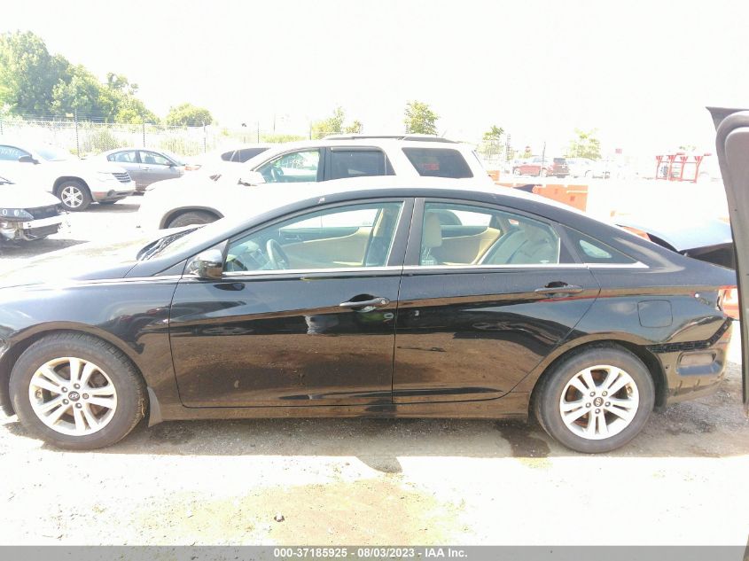 2013 HYUNDAI SONATA GLS - 5NPEB4ACXDH747887