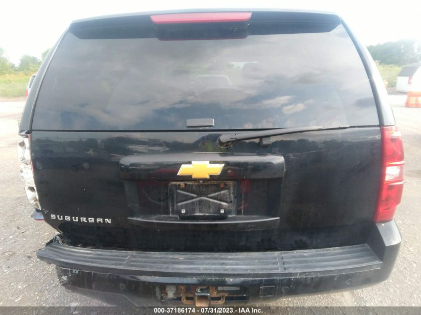 2014 CHEVROLET SUBURBAN LT - 1GNSKJE71ER236021