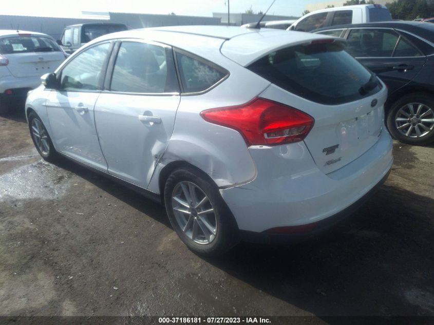 2016 FORD FOCUS SE - 1FADP3K26GL284651