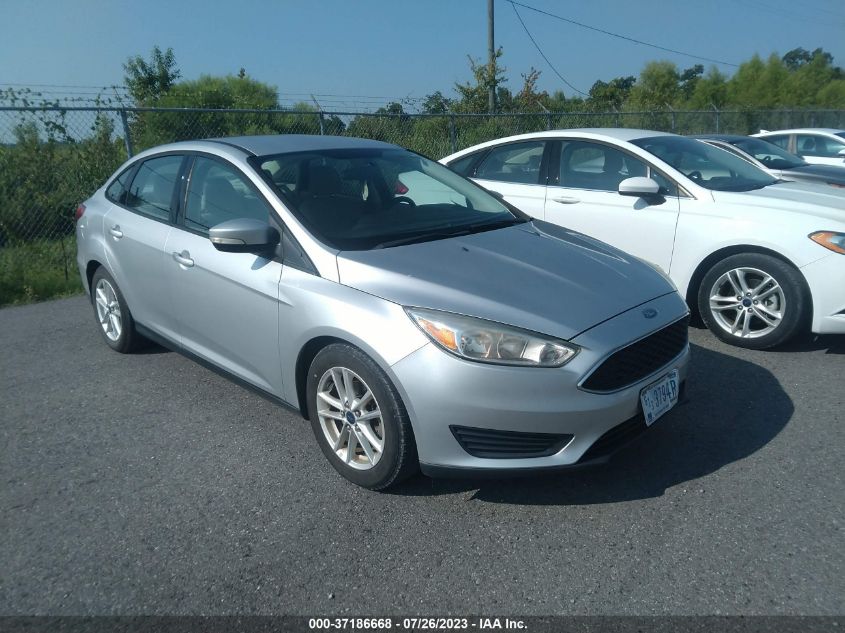 2015 FORD FOCUS SE - 1FADP3F24FL361865