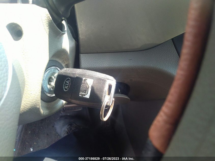 2014 KIA SPORTAGE LX - KNDPB3AC6E7579013