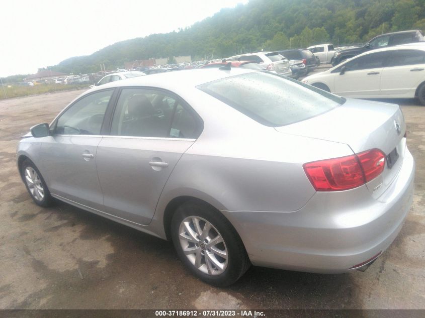 2014 VOLKSWAGEN JETTA SEDAN SE W/CONNECTIVITY - 3VWD17AJ9EM204926