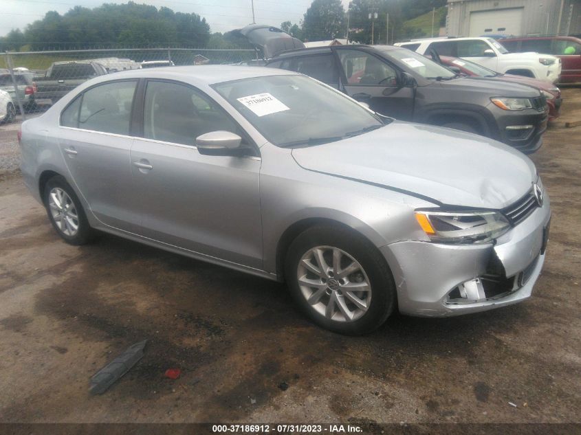 2014 VOLKSWAGEN JETTA SEDAN SE W/CONNECTIVITY - 3VWD17AJ9EM204926