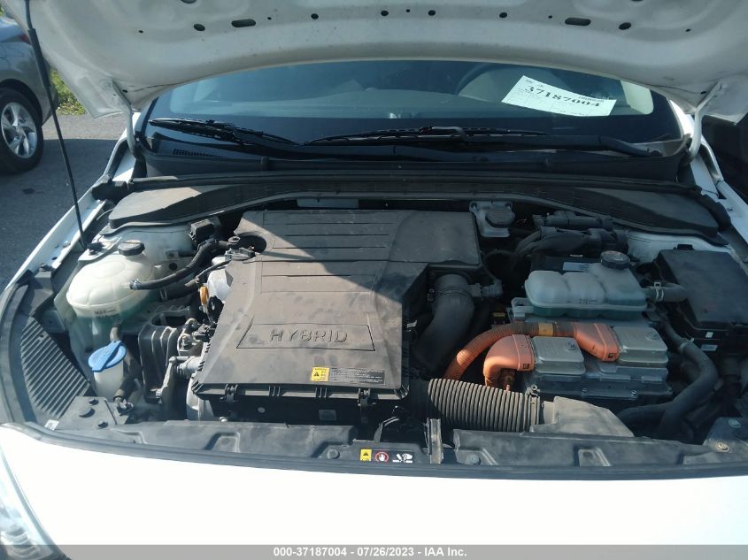2018 HYUNDAI IONIQ HYBRID BLUE - KMHC65LC8JU100657