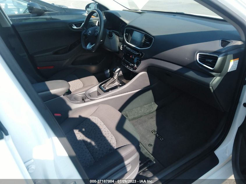 2018 HYUNDAI IONIQ HYBRID BLUE - KMHC65LC8JU100657