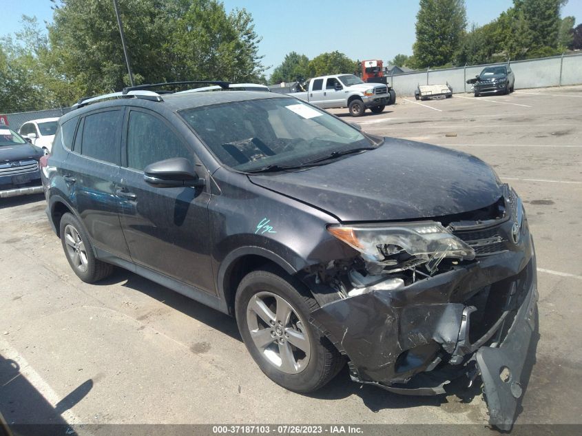 2015 TOYOTA RAV4 XLE - JTMWFREV3FJ037564