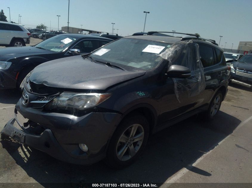 2015 TOYOTA RAV4 XLE - JTMWFREV3FJ037564