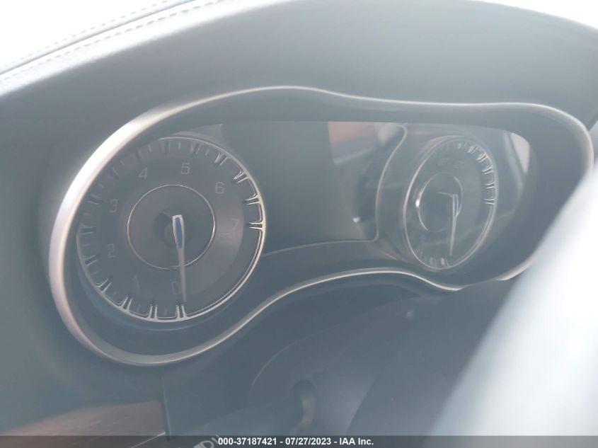 2015 CHRYSLER 300C PLATINUM 2C3CCAPT3FH780952