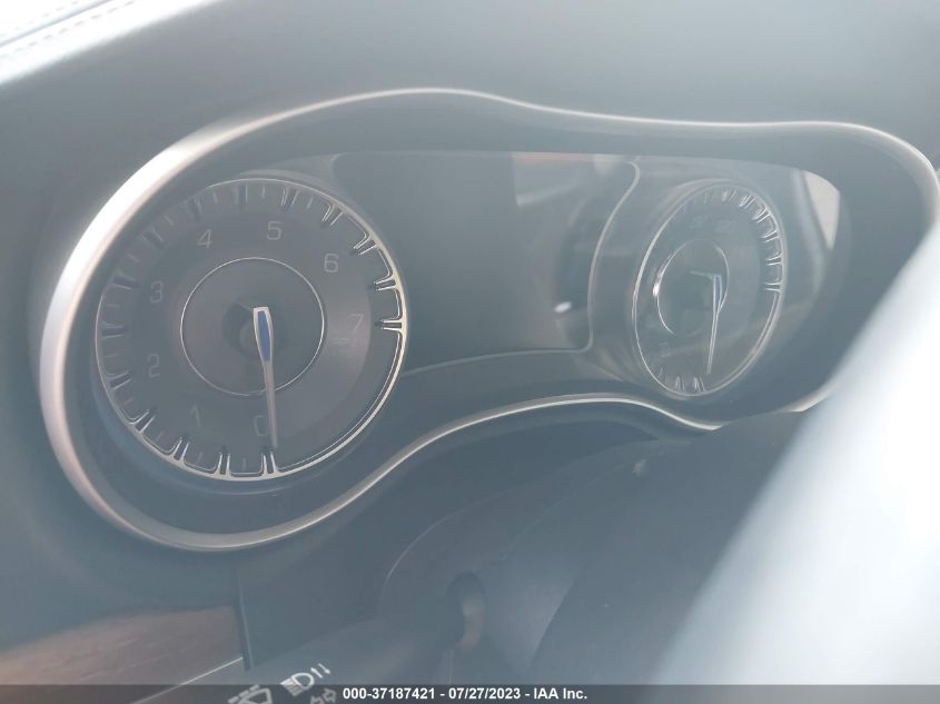 2015 CHRYSLER 300C PLATINUM 2C3CCAPT3FH780952