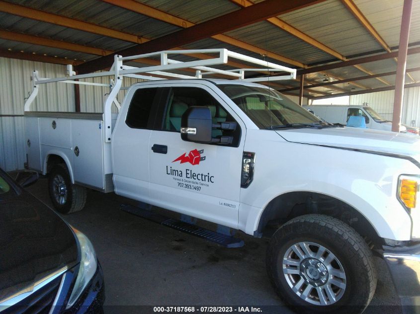 2017 FORD SUPER DUTY F-250 SRW XLT/XL - 1FD7X2B60HED32795