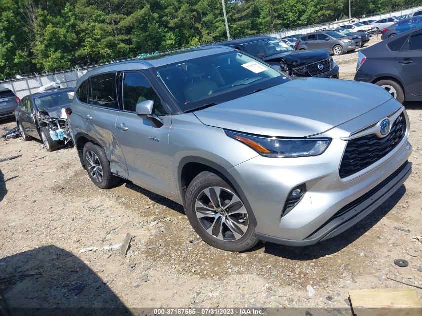 2021 TOYOTA HIGHLANDER HYBRID XLE - 5TDGBRCH1MS535758