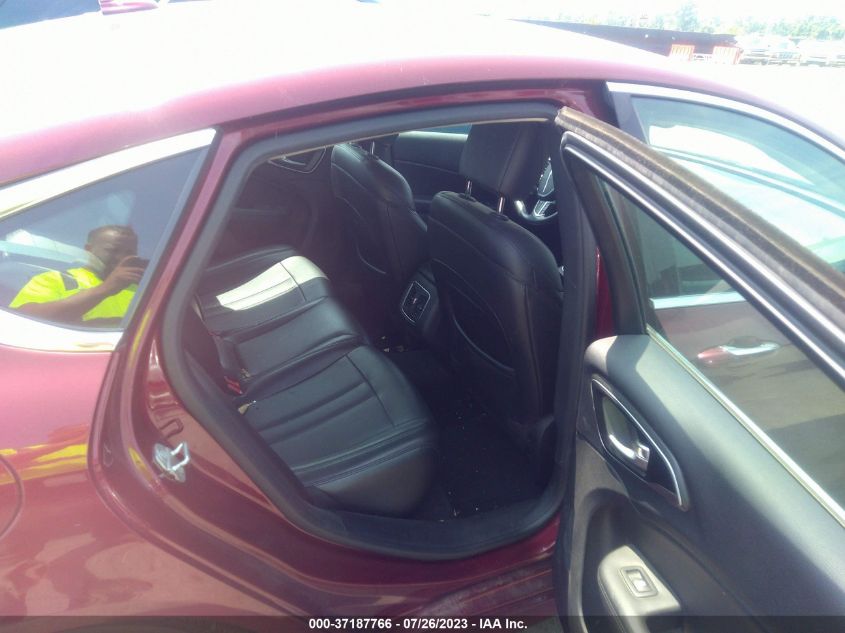 2016 CHRYSLER 200 C - 1C3CCCCB0GN135001