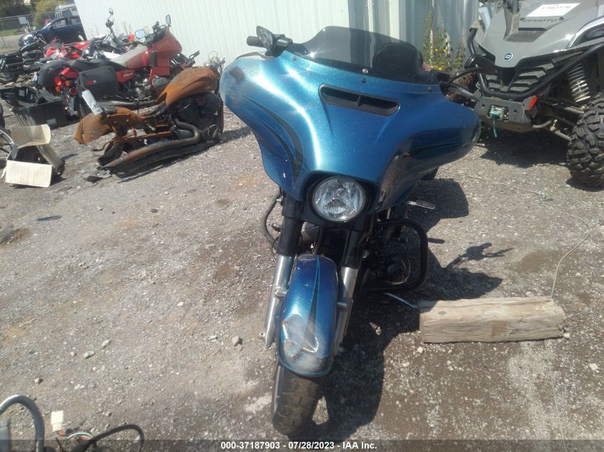 2014 HARLEY-DAVIDSON FLHX STREET GLIDE - 1HD1KBM1XEB680755