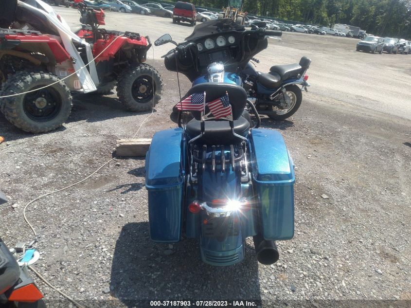 2014 HARLEY-DAVIDSON FLHX STREET GLIDE - 1HD1KBM1XEB680755