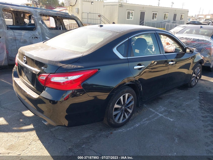 VIN 1N4AL3AP5HC208657 2017 NISSAN ALTIMA 2.5 SV