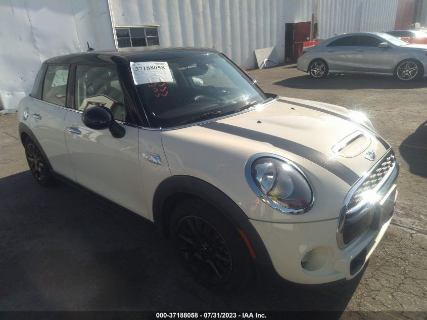 2015 MINI HARDTOP COOPER S - WMWXU3C53FT891885