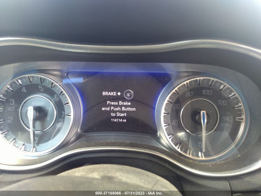 2018 CHRYSLER 300 LIMITED - 2C3CCAKG3JH304672