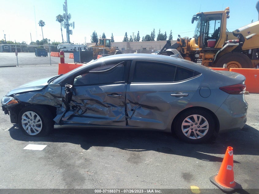 VIN KMHD74LF5HU390128 2017 HYUNDAI ELANTRA SE