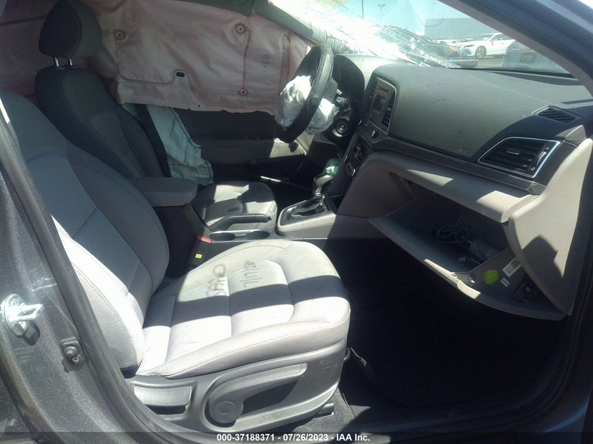 VIN KMHD74LF5HU390128 2017 HYUNDAI ELANTRA SE