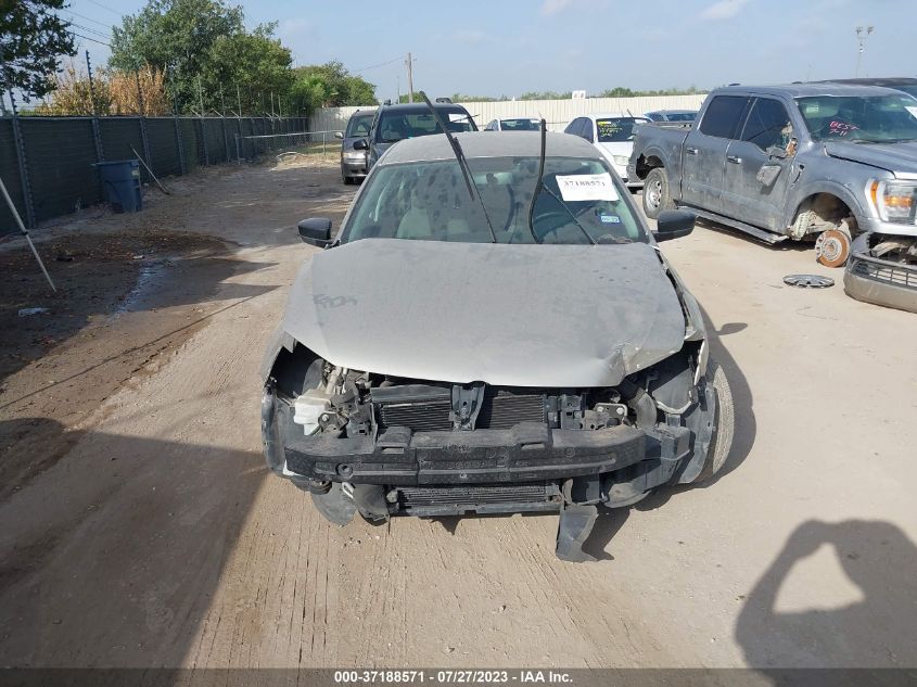 2014 VOLKSWAGEN JETTA SEDAN S - 3VW1K7AJ6EM271113