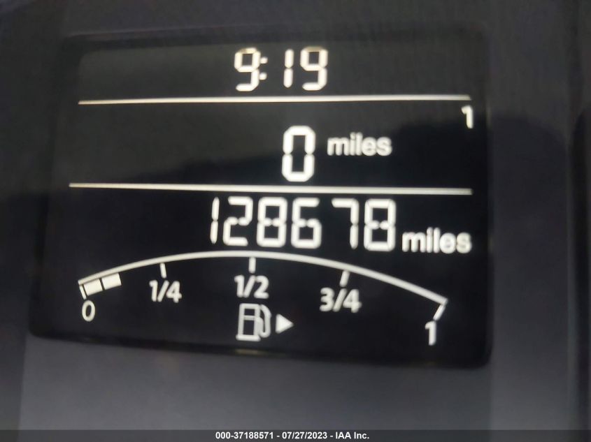 2014 VOLKSWAGEN JETTA SEDAN S - 3VW1K7AJ6EM271113