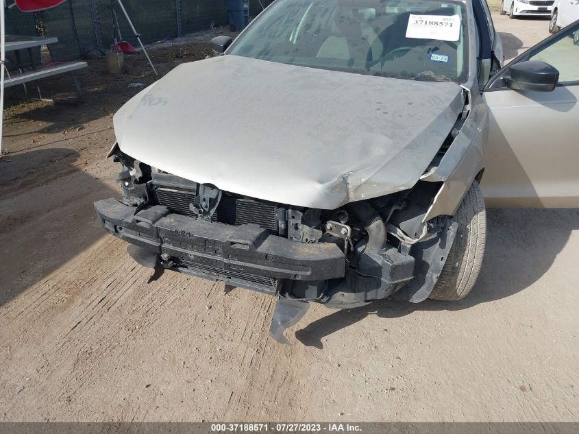 2014 VOLKSWAGEN JETTA SEDAN S - 3VW1K7AJ6EM271113