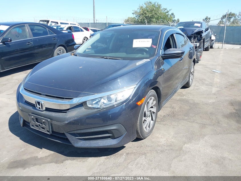 VIN 2HGFC2F70JH516097 2018 HONDA CIVIC SEDAN EX