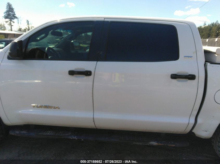 2013 TOYOTA TUNDRA 4WD TRUCK 5TFDW5F11DX294583