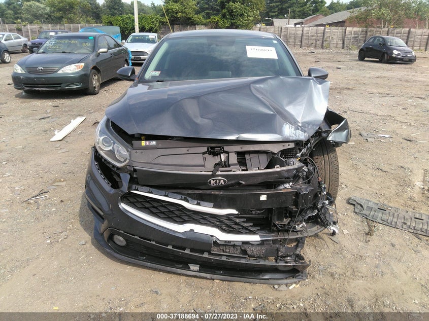 VIN 3KPF24AD7KE083255 2019 KIA FORTE LXS