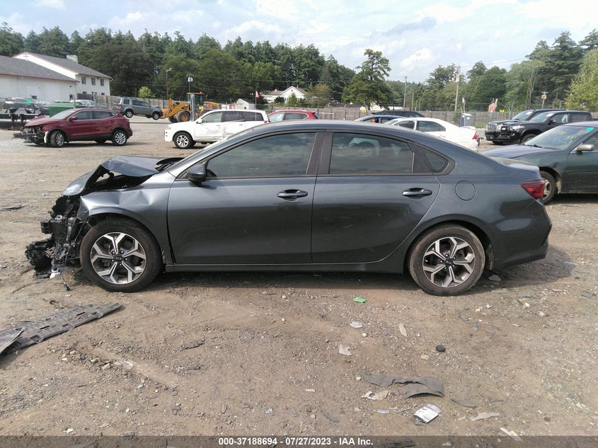 VIN 3KPF24AD7KE083255 2019 KIA FORTE LXS