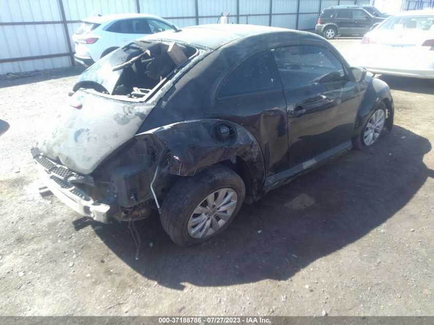 2013 VOLKSWAGEN BEETLE COUPE 2.5L ENTRY - 3VWFP7AT2DM659415