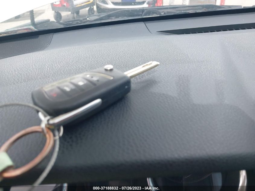 2018 TOYOTA CAMRY LE/SE/XLE/L - 4T1B11HK3JU565835