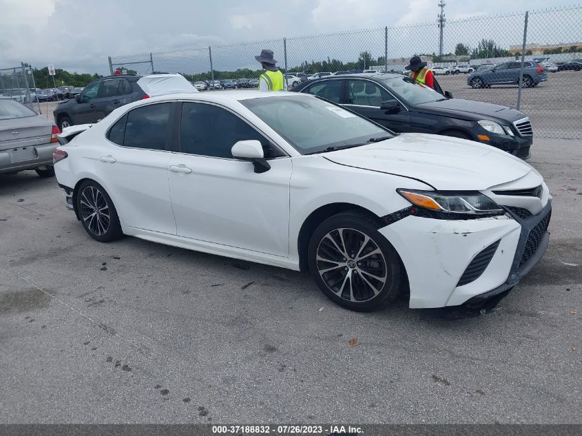 2018 TOYOTA CAMRY LE/SE/XLE/L - 4T1B11HK3JU565835