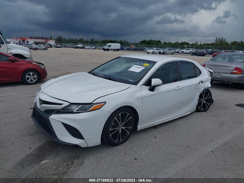 2018 TOYOTA CAMRY LE/SE/XLE/L - 4T1B11HK3JU565835