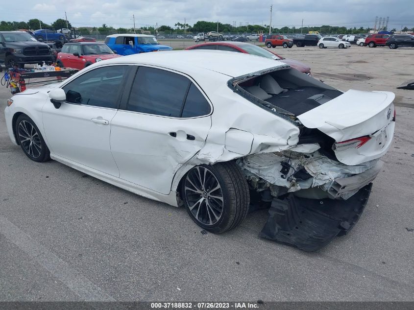 2018 TOYOTA CAMRY LE/SE/XLE/L - 4T1B11HK3JU565835