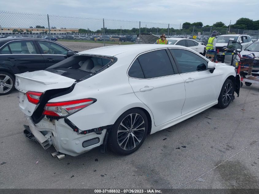 2018 TOYOTA CAMRY LE/SE/XLE/L - 4T1B11HK3JU565835