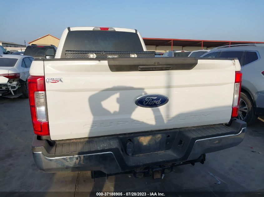 2017 FORD SUPER DUTY F-250 SRW LARIAT/PLATINUM - 1FT7W2BT6HED59027