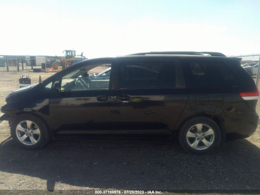 2013 TOYOTA SIENNA LE - 5TDKK3DC9DS374215
