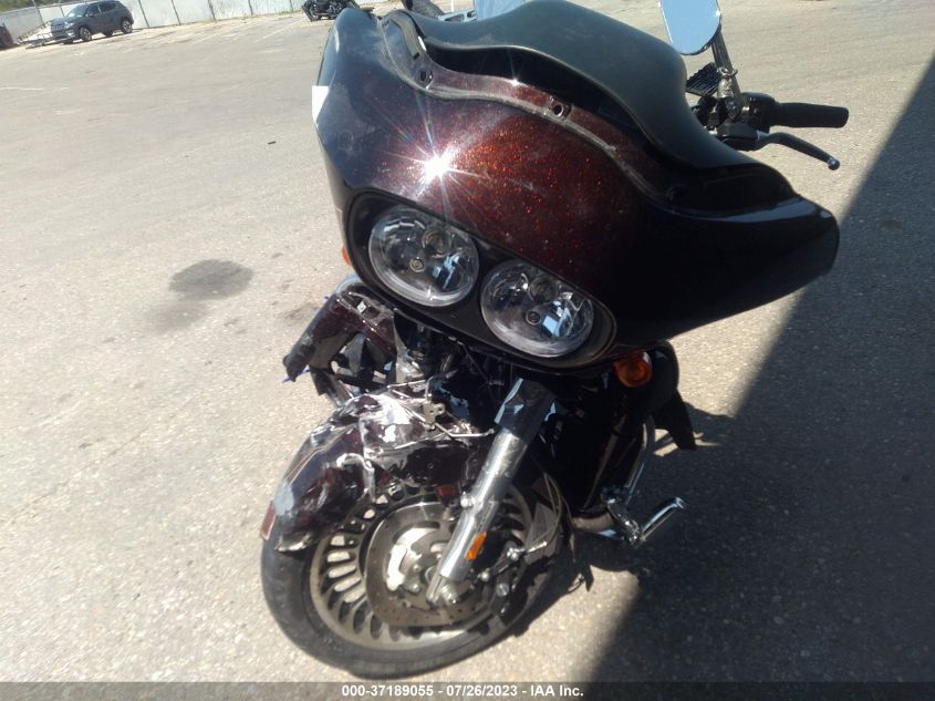 2011 HARLEY-DAVIDSON FLTRU - 1HD1KGM19BB634245