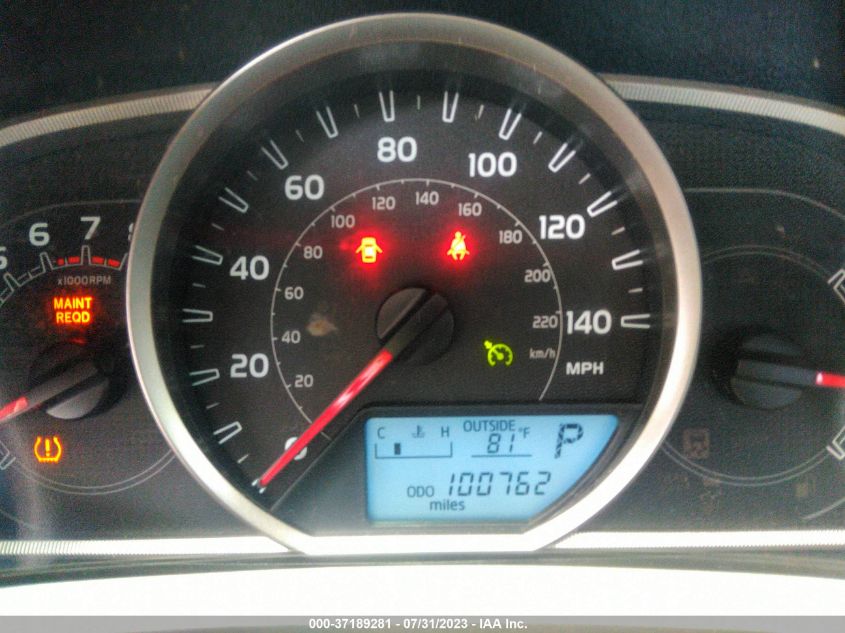 2014 TOYOTA RAV4 LE - JTMBFREV2ED071801