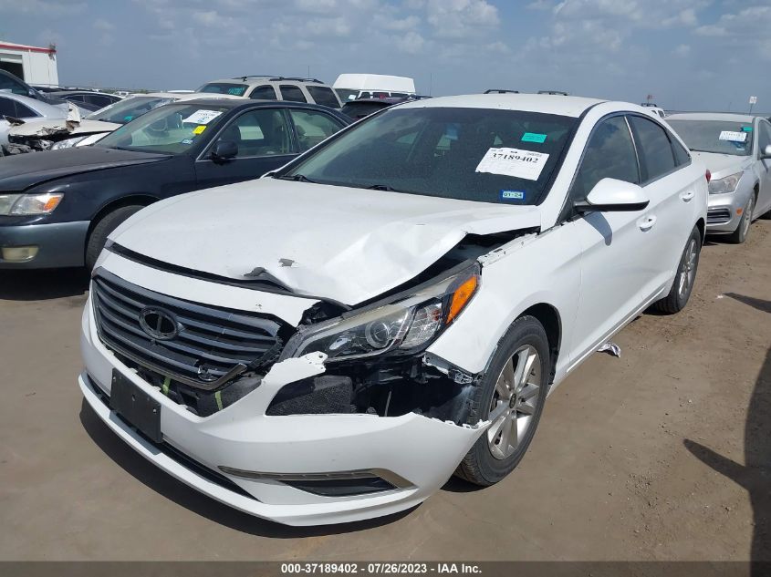 2015 HYUNDAI SONATA SE - 5NPE24AF5FH001831