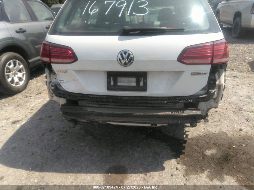 2019 VOLKSWAGEN GOLF SPORTWAGEN S - 3VW117AU1KM509135